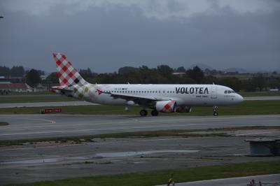 Photo of aircraft EC-ISI operated by Volotea Airlines