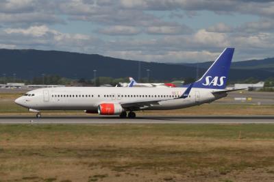 Image of aircraft registration LN-RRJ - A 737-883(WL) operated by SAS Scandinavian Airlines