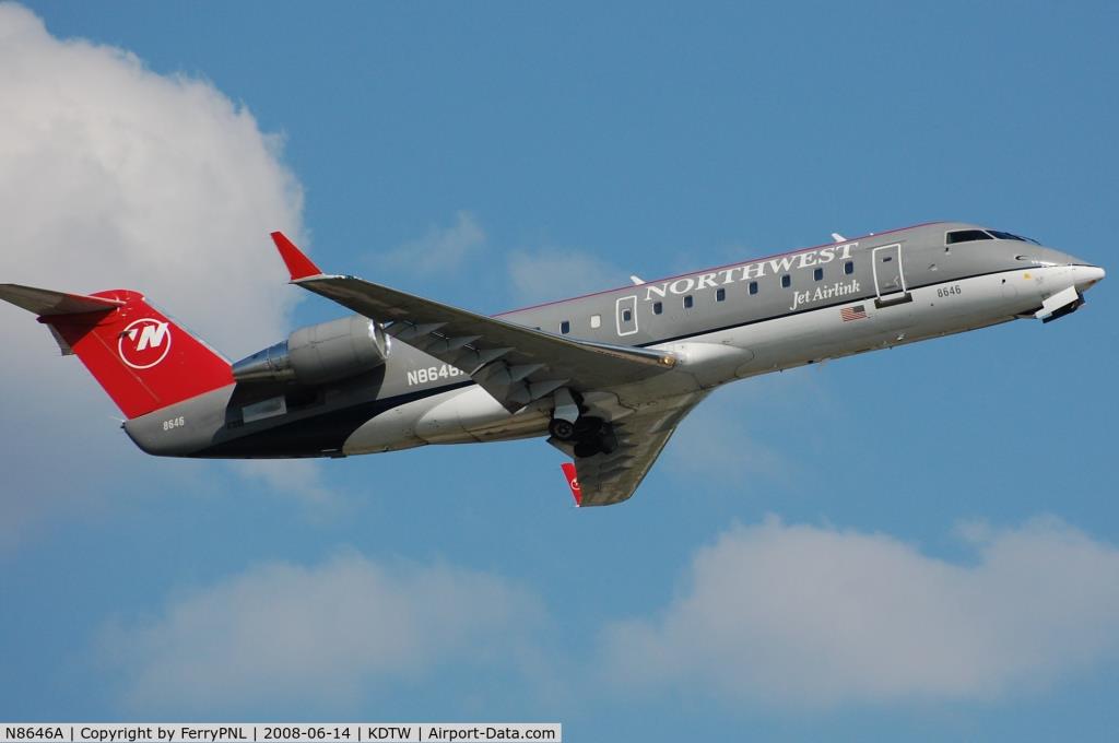 Photo of aircraft N8646A operated by Pinnacle Airlines