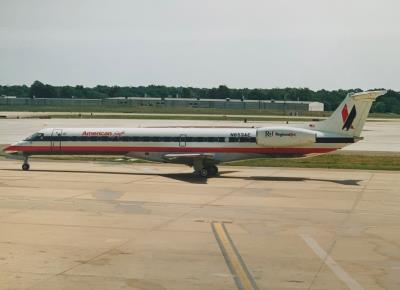 Photo of aircraft N653AE operated by American Eagle