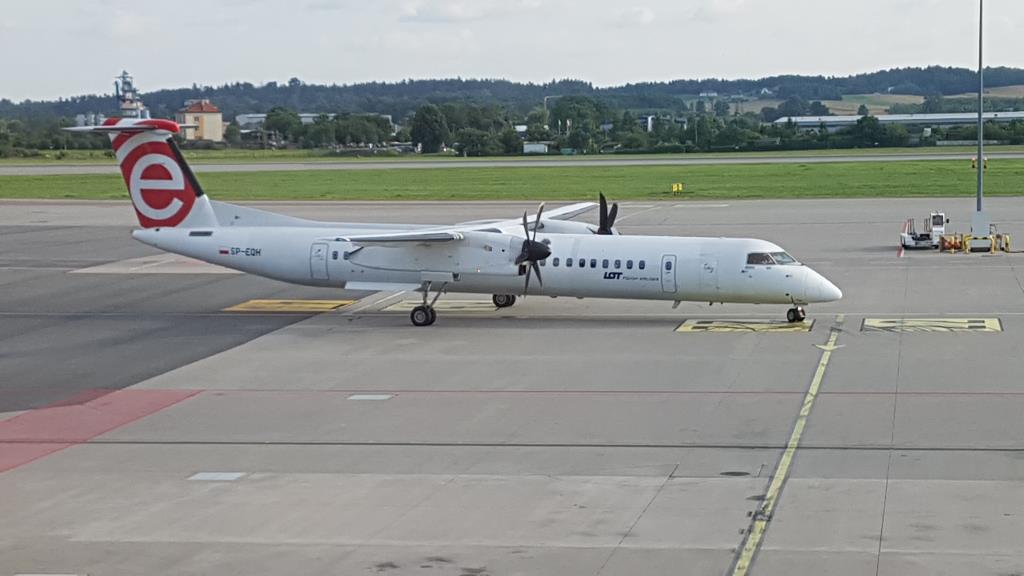 Photo of aircraft SP-EQH operated by LOT - Polish Airlines