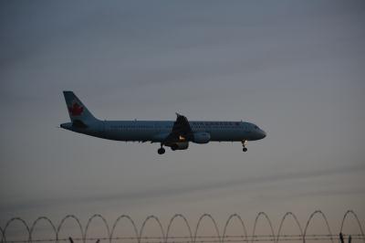 Photo of aircraft C-GIUB operated by Air Canada