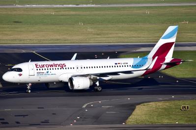 Photo of aircraft D-AENB operated by Eurowings