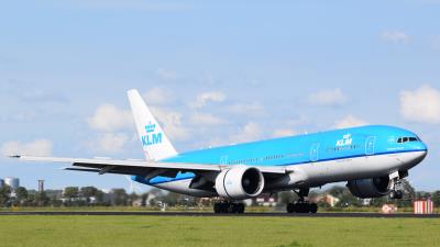 Image of aircraft registration PH-BQG - A 777-206(ER) operated by KLM Royal Dutch Airlines