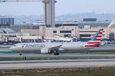 Image of aircraft registration N400AN - A A321-253NX(WL) operated by American Airlines