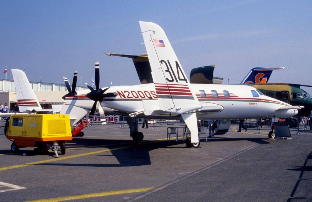 Photo of aircraft N2000S operated by Hawker Pacific