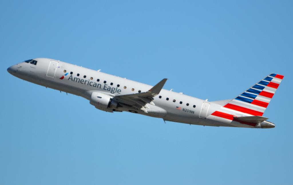 Photo of aircraft N201NN operated by American Eagle
