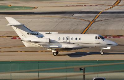 Photo of aircraft N700QA operated by Aviation Leasing Group Inc
