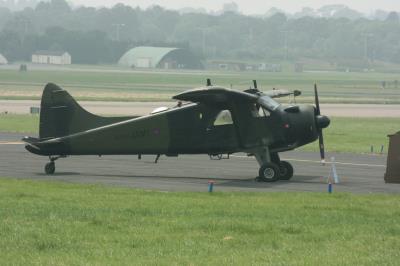Photo of aircraft XP820 operated by Army Air Corps