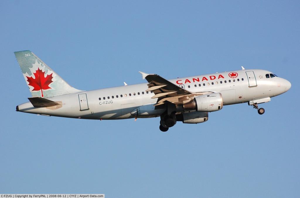 Photo of aircraft C-FZUG operated by Air Canada