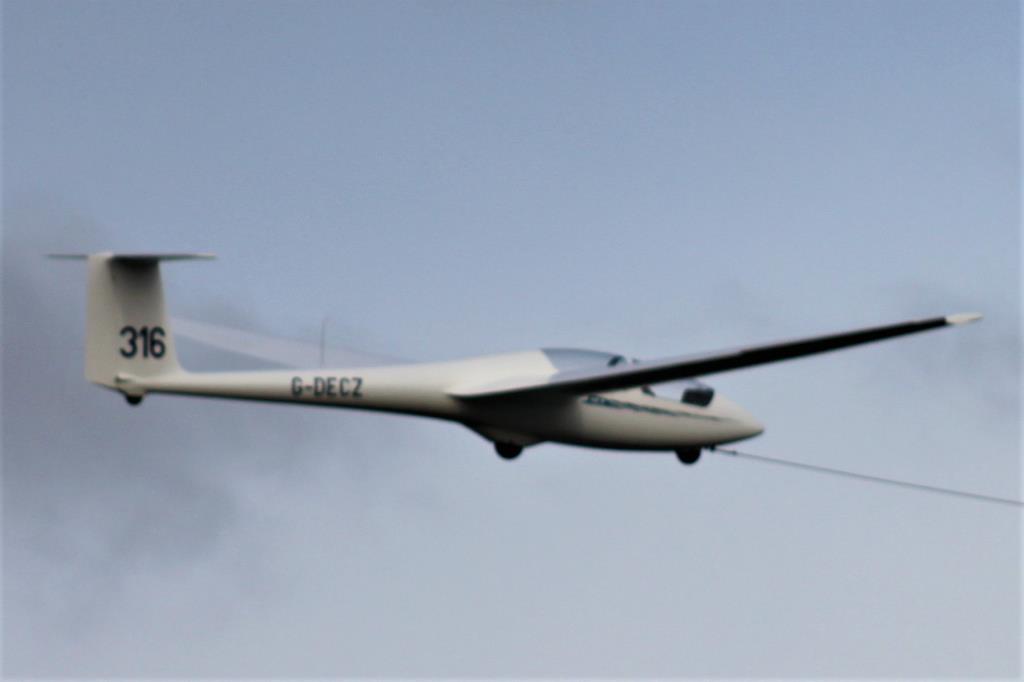 Photo of aircraft G-DECZ operated by Booker Gliding Club Ltd