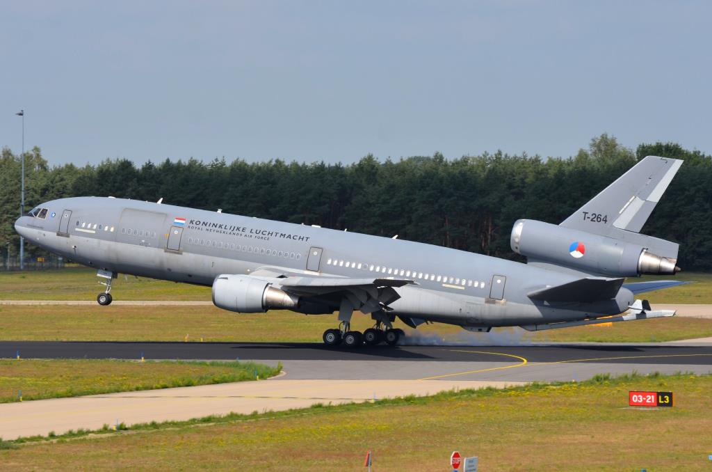Photo of aircraft T-264 operated by Royal Netherlands Air Force - Koninklijke Luchtmacht