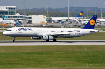 Photo of aircraft D-AIRA operated by Lufthansa