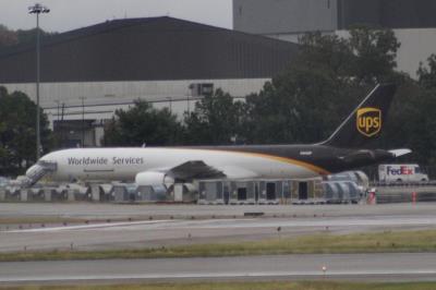 Photo of aircraft N404UP operated by United Parcel Service (UPS)