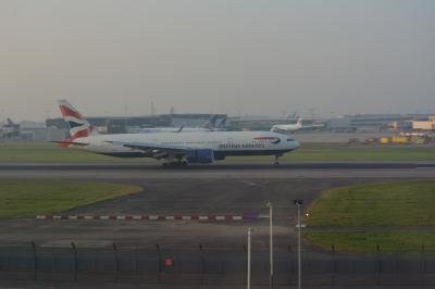 Image of aircraft registration G-YMMH - A 777-236(ER) operated by British Airways
