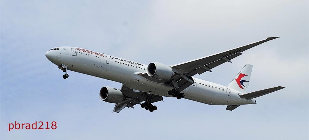 Photo of aircraft B-7882 operated by China Eastern Airlines