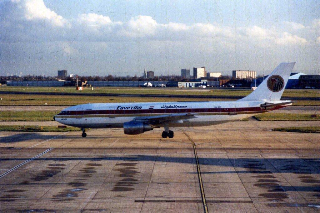 Photo of aircraft SU-BDF operated by EgyptAir