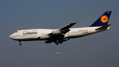 Photo of aircraft D-ABVU operated by Lufthansa