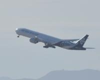 Image of aircraft registration ZK-OKS - A 777-319(ER) operated by Air New Zealand