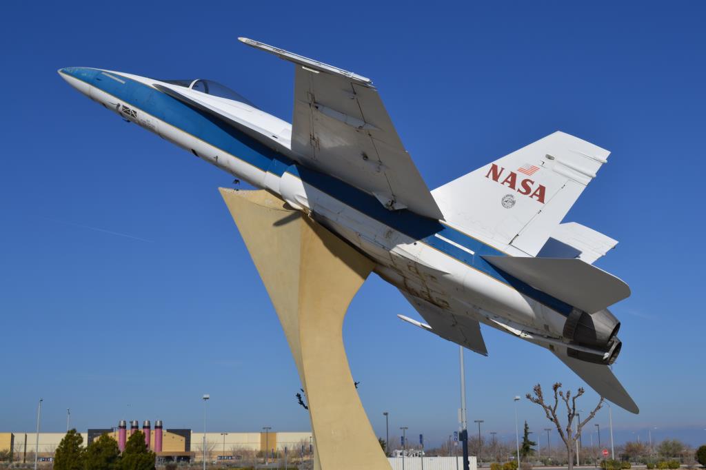 Photo of aircraft N842NA (842) operated by NASA-National Aeronautics & Space Administration