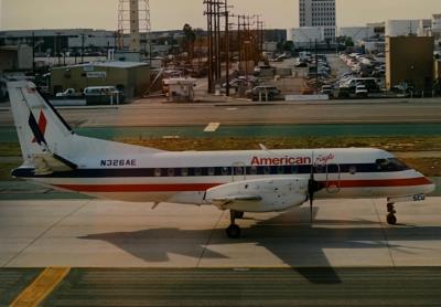 Photo of aircraft N326AE operated by American Eagle