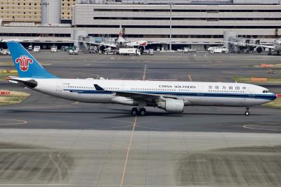 Photo of aircraft B-5966 operated by China Southern Airlines