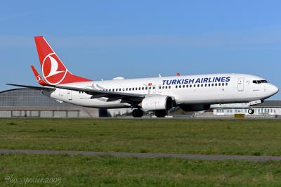 Photo of aircraft TC-JHM operated by Turkish Airlines