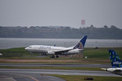 Photo of aircraft N17752 operated by United Airlines