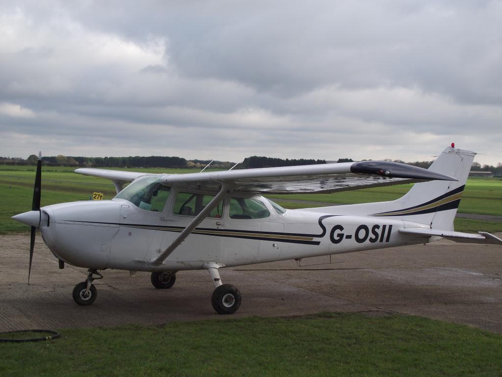 Photo of aircraft G-OSII operated by India India Flying Group