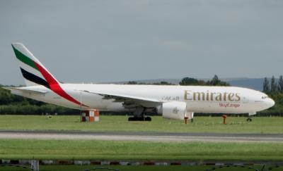 Photo of aircraft A6-EFI operated by Emirates