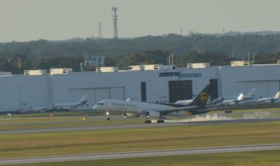 Photo of aircraft N469UP operated by United Parcel Service (UPS)