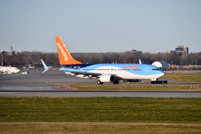 Photo of aircraft C-FAWC operated by Sunwing Airlines