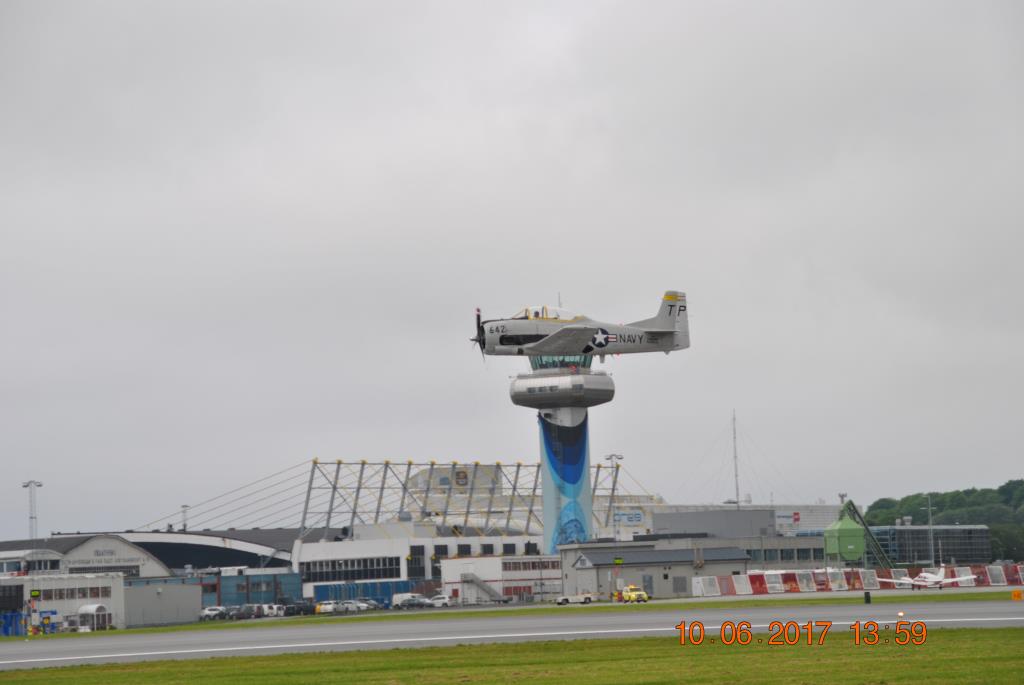 Photo of aircraft C-GSLA operated by Dietmar Zschogner