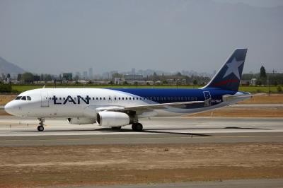 Photo of aircraft CC-BAF operated by LAN Airlines