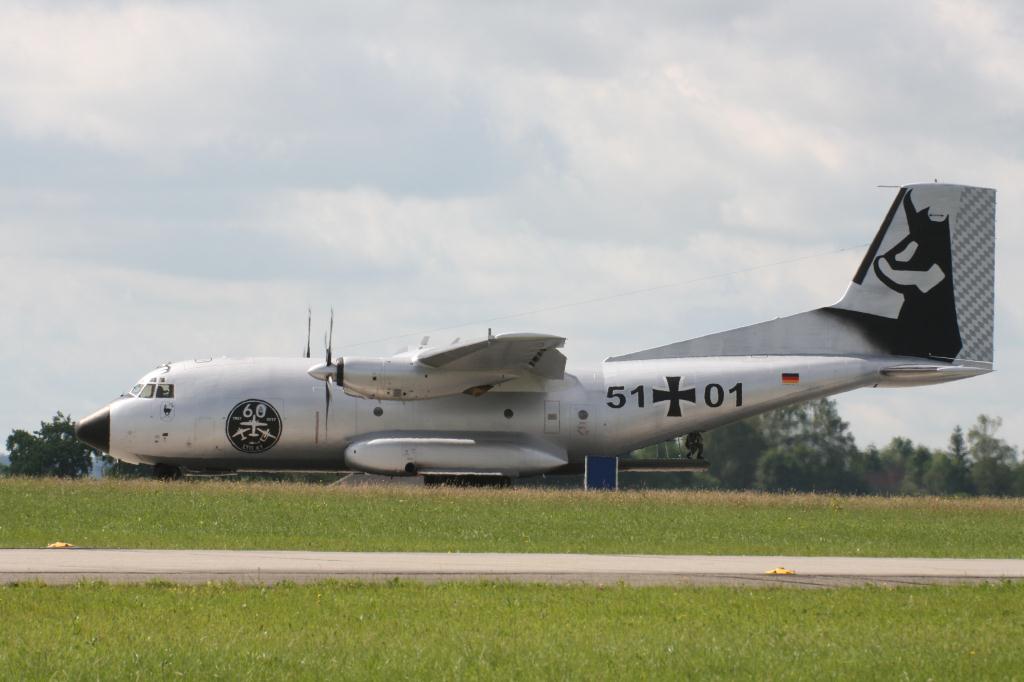 Photo of aircraft 51+01 operated by German Air Force (Luftwaffe)
