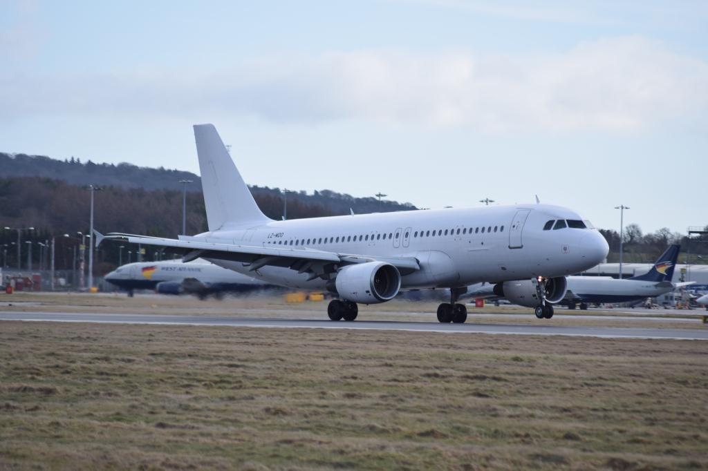 Photo of aircraft LZ-MDO operated by Via Airways
