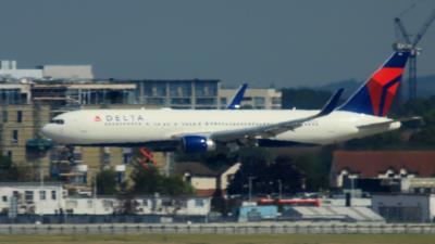Photo of aircraft N851NW operated by Delta Air Lines