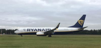 Photo of aircraft EI-DPL operated by Ryanair