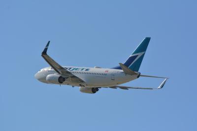 Photo of aircraft C-FWSF operated by WestJet
