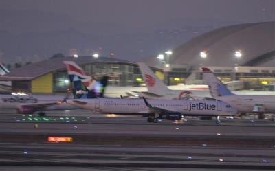 Photo of aircraft N946JL operated by JetBlue Airways