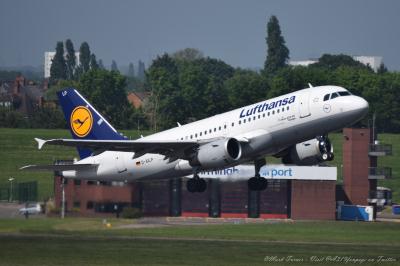 Photo of aircraft D-AILP operated by Lufthansa