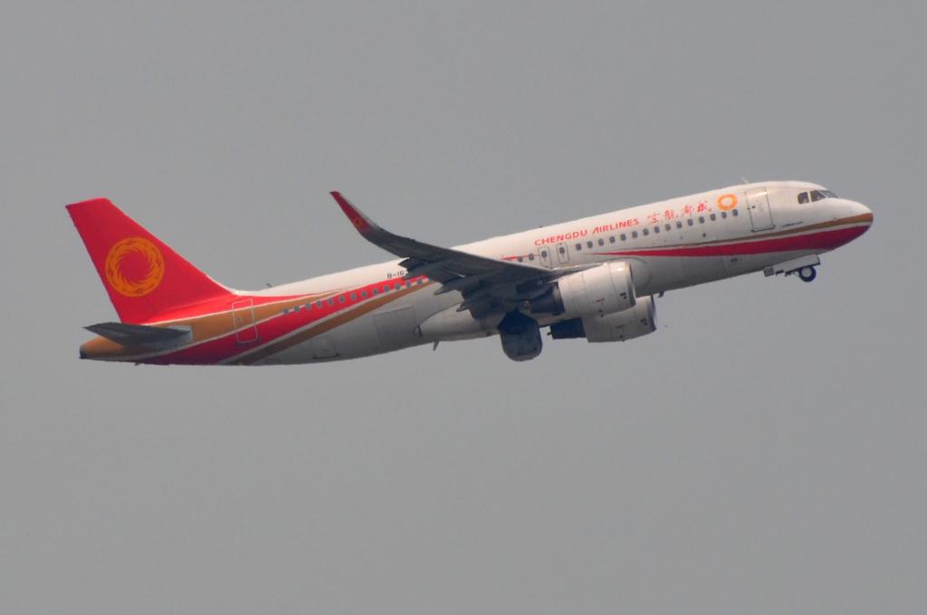 Photo of aircraft B-1632 operated by Chengdu Airlines