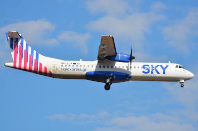 Photo of aircraft SX-ELV operated by Sky Express