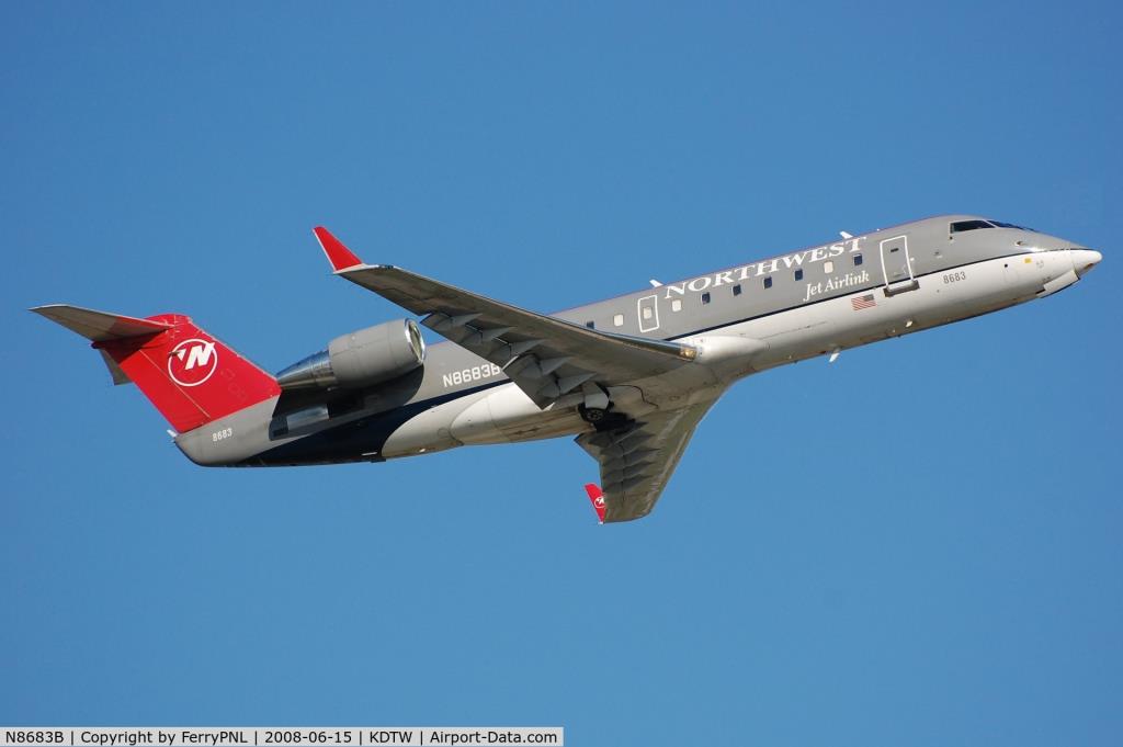Photo of aircraft N8683B operated by Pinnacle Airlines