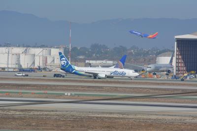 Image of aircraft registration N495AS - A 737-990(ER)(WL) operated by Alaska Airlines