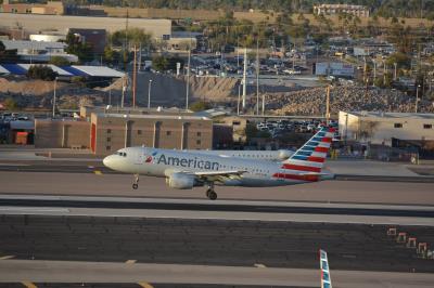 Image of aircraft registration N757UW - A A319-112 operated by American Airlines