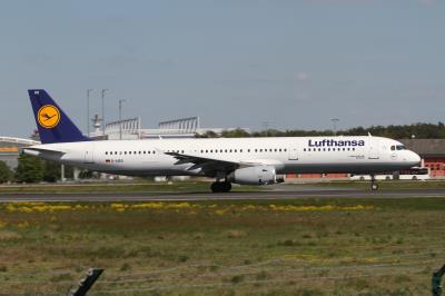 Image of aircraft registration D-AIRO - A A321-131 operated by Lufthansa