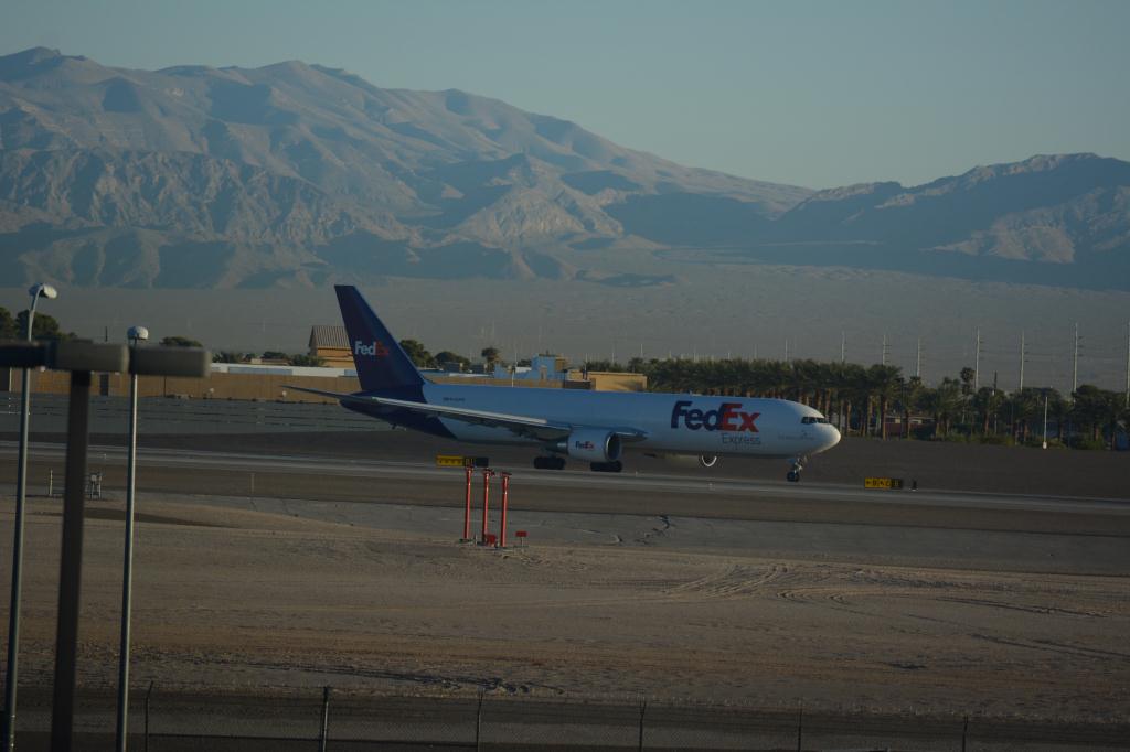 Photo of aircraft N140FE operated by Federal Express (FedEx)