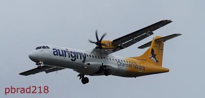 Image of aircraft registration G-VZON - A ATR 72-500 (72-212A) operated by Aurigny Air Services
