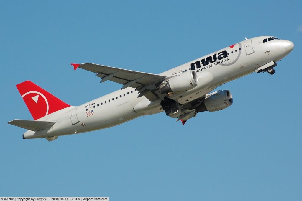 Photo of aircraft N361NW operated by Northwest Airlines